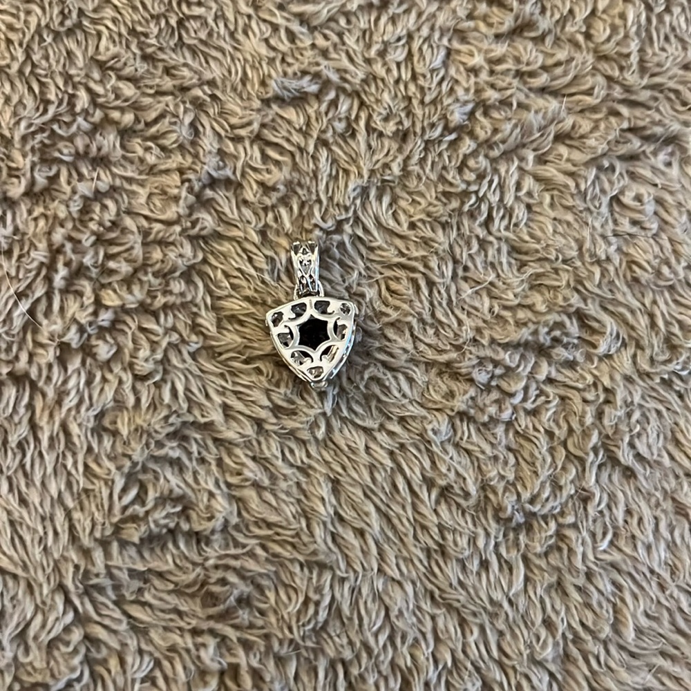 Garnet Gems en Vogue Pendant - Picture 2 of 4